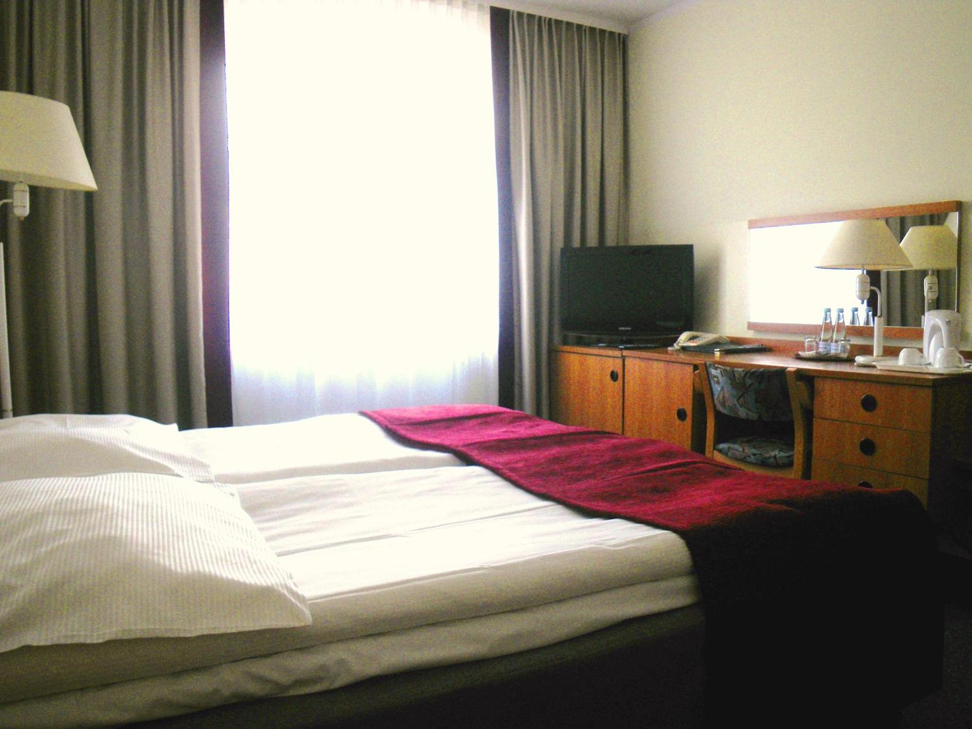 Hotel Ior Познань Екстер'єр фото