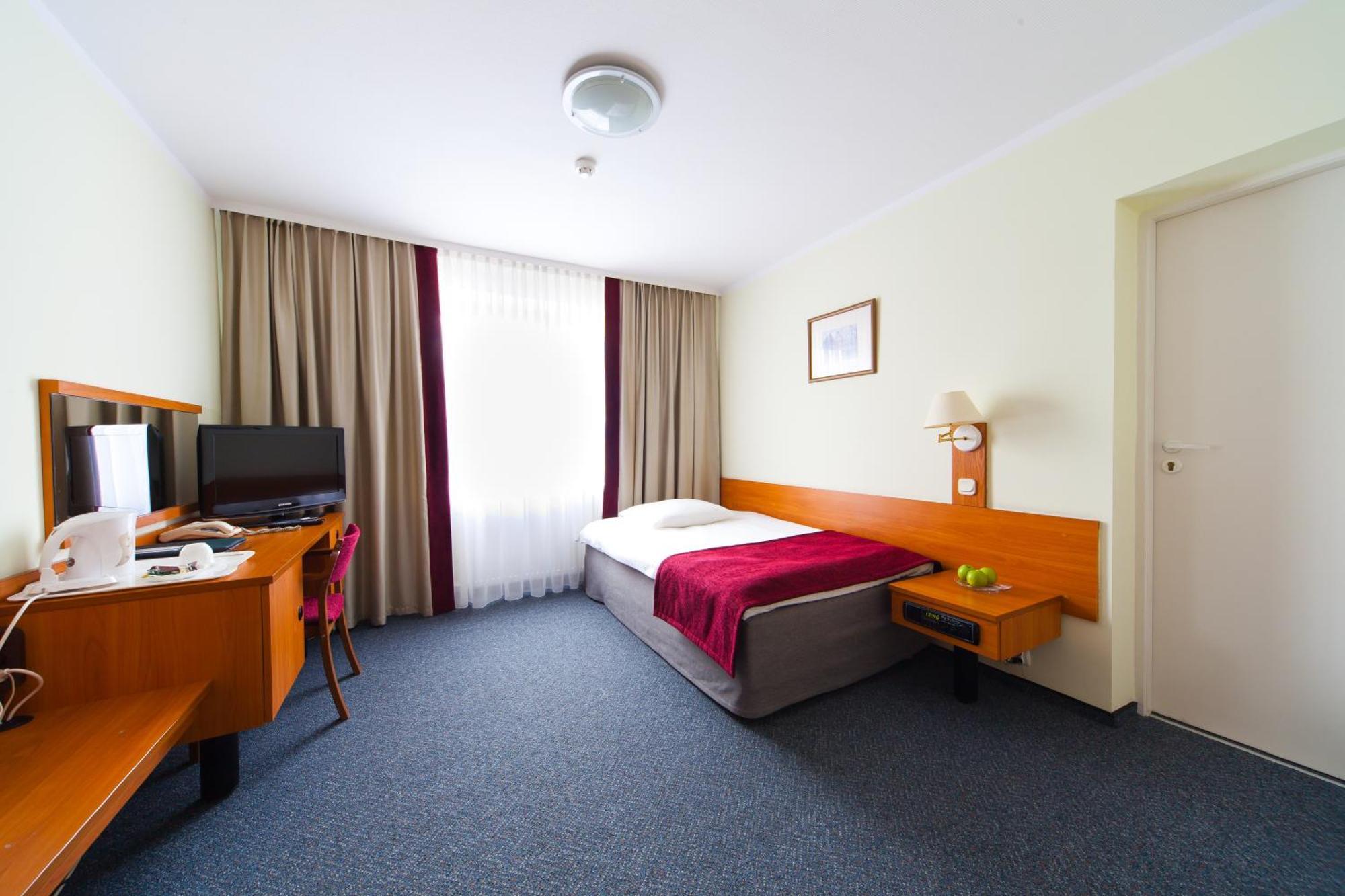 Hotel Ior Познань Екстер'єр фото